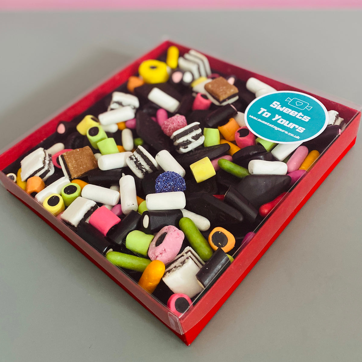 LIQUORICE BOX CLEAR LID LARGE INCLUDES SHIPPING! Sweets To Yours